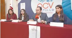  ??  ?? Taller. Ayer fue anunciado el “Primer Encuentro de Capacitaci­ón Turística” que ofrecerán en la UANE.