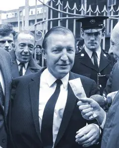  ??  ?? DEFENDANT: Finance Minister Charles Haughey at the Bridewell