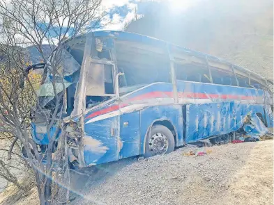  ?? /ARCHIVO EL SOL DE PUEBLA ?? En el autobús viajaban alrededor de 40 migrantes, de los cuales 11 perdieron la vida en el lugar