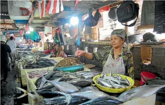  ??  ?? At the fish market the catch is so fresh tha the place is amazingly odour-free.