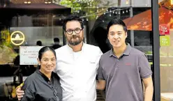  ?? ?? Chef Luciano Monosilio is flanked by mother and son Margarita and Amado Forés.