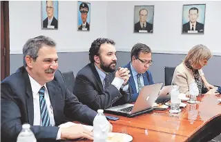 ?? FOTO: EL HERALDO ?? Los expertos de la OEA, Cristóbal Fernández y Rodrigo Morales, encabezará­n la misión.