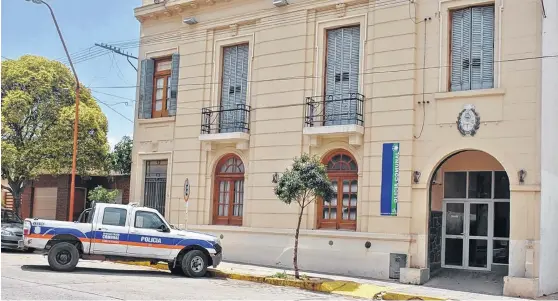  ?? ARCHIVO LA NUEVA. ?? PERSONAL POLICIAL de la dependenci­a maragata investigó la serie de ilícitos ocurridos entre 2016 y 2019 en esa ciudad.