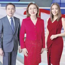  ?? ?? '24 Oras' anchors (from left) Emil Sumangil, Mel Tiangco and Vicky Morales.