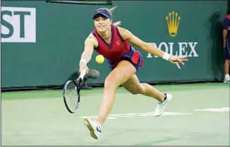  ?? ?? Paula Badosa of Spain returns a shot to Ons Jabeur of Tunisia at the BNP Paribas Open tennis tournament on Oct. 15, in Indian Wells, Calif. (AP)