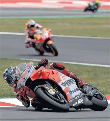  ??  ?? DOMINIO. Lorenzo venció en Montmeló y sólo cedió la primera posición durante la primera vuelta.