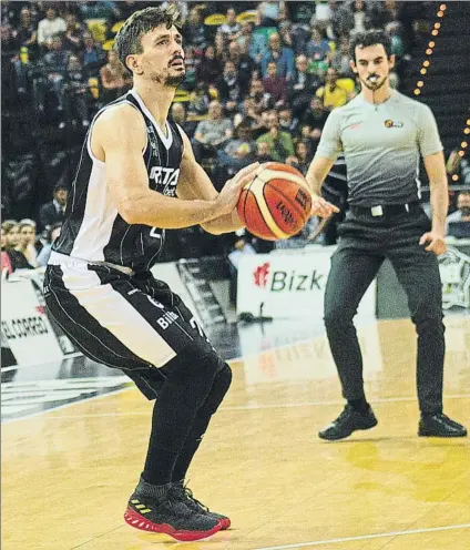  ?? FOTO: JUAN ECHEVERRÍA ?? Rafa Huertas El escolta andaluz continuará en el Bilbao Basket hasta el final de esta temporada