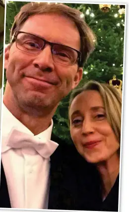  ?? ?? Blamed: MP Tobias Ellwood with his wife Hannah. Left: The village of Holdenhurs­t, Dorset, where they live
