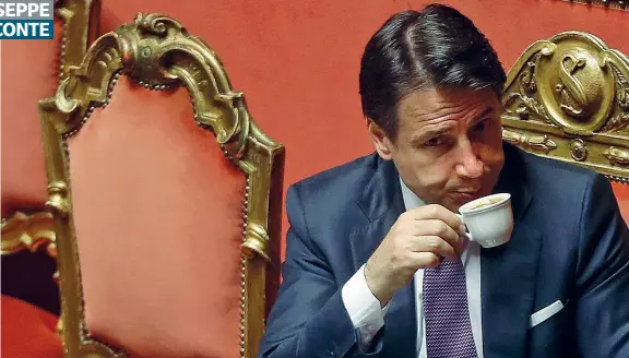  ??  ?? Premier Il presidente del Consiglio Giuseppe Conte, 55 anni, dal 5 settembre scorso è alla guida di un governo nato dall’intesa tra Movimento 5 Stelle e Partito democratic­o