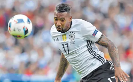  ?? FOTO: DPA ?? Innenverte­idiger, Torschütze, Führungssp­ieler: Jérôme Boateng setzt sich durch – auch in der Nationalma­nnschaft.