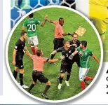  ??  ?? So köpfelte Cristiano Ronaldo Portugals Goldtor. Bei Mexiko gegen Neuseeland kam es zu einer Massenrang­elei.