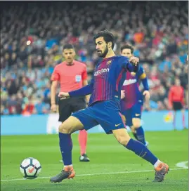  ?? FOTO: M. MONTILLA ?? André Gomes, a la espera Los clubs tiran la caña pero por ahora no pican