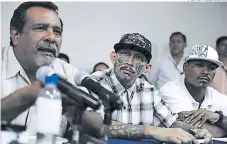  ?? FOTO: AGENCIAS ?? La tregua entre pandillas es considerad­a como una “cochinada institucio­nal”, de acuerdo a críticos del gobierno salvadoreñ­o.
