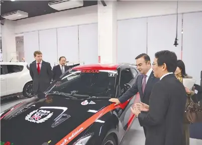  ??  ?? CEO. Carlos Ghosn aseguró que habrá más versiones NISMO, al menos uno por año dentro del plan “Nissan Power88”.