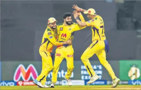  ?? BCCI ?? Ravindra Jadeja (centre) bagged two wickets and took four catches in Chennai Super Kings’s one-sided win over Rajasthan Royals in Mumbai on Monday.