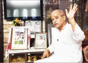  ?? BIJU BORO/AFP ?? Gopal Chandra Das, father of lynching victim Nilotpal Das, speaking to journalist­s at his home in Guwahati, the capital of India’s northeaste­rn Assam state.