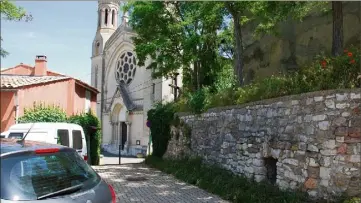  ?? (Photo P. H.) ?? Les abords de l’église seront aménagés dans le cadre du contrat de ruralité.