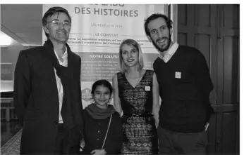  ??  ?? François de Mazières a inauguré Le Labo des histoires mardi 7 novembre. Il est ici en compagnie de Mira, Amélie Edoin et Charles Authemann.