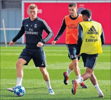  ??  ?? DESCANSÓ. Kroos no jugó ante el Levante por decisión de Lopetegui y volverá mañana al once titular.