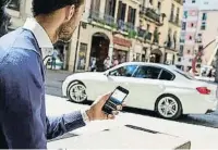  ??  ?? El BMW ConnectedD­rive supone una perfecta unión entre el cliente y su vehículo