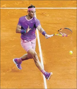  ?? ERIC GAILLARD / REUTERS ?? Rafa Nadal debutó con buen pie en la gira de tierra