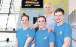  ??  ?? Pool support Kathleen, Daniellen, Craig and Marie Curie Nurse Elizabeth Holden encourage locals to support Swimathon Photo: Mark Ferguson