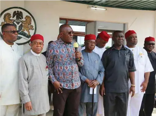  ??  ?? Metuh (3rd left) and other South-east leaders addressing the press after a meeting