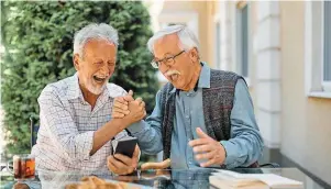  ?? PHOTO GETTY IMAGES ?? « Je n’aurais jamais cru qu’on serait amis quarante-cinq ans plus tard ! » Illustrati­on.