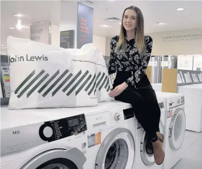  ??  ?? A new washing machine is top of Natasha’s £1,000 shopping list