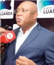  ?? JOÃO GOMES | EDIÇÕES NOVEMBRO ?? Líder do Porto de Luanda na apresentaç­ão da logomarca