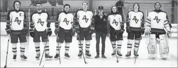  ?? JIM IVEY ?? Seven hockey players will be graduating from Avon View’s team following the 2017-18 season. They were honoured at the last home game of the season
