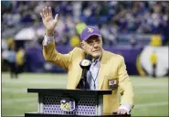  ?? AP PHOTO/JIM MONE, FILE ?? Former Minnesota Vikings Hall of Fame coach Bud Grant waves a final goodbye to the Metrodome during ceremonies following the Vikings NFL football against the Detroit
Lions, Sunday, Dec. 29, 2013, in Minneapoli­s.