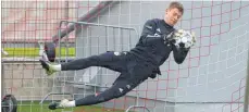  ?? FOTO: PHILIPPE RUIZ/IMAGO IMAGES ?? Gegen Düren fliegt Alexander Nübel im Bayern-Tor.