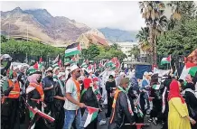  ?? | African News Agency (ANA Archives) ?? PRO-PALESTINIA­N supporters in Cape Town protested against violence and evictions in East Jerusalem in May last year. Palestine solidarity activists have slammed the South African government for welcoming and accepting the credential­s of Israel’s new ambassador to South Africa, Eliav Belotsecov­sky.