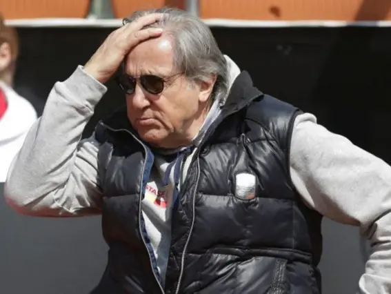  ??  ?? Nadia Comaneci has reassured Nastase that ‘everybody in Romania still loves him’ (Reuters)