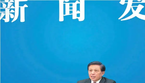  ?? NIKOLAS ASFOURI/AFP ?? El diplomátic­o asiático Zhang Yesui.