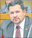  ??  ?? El diputado Ulises Quintana (ANR, Añetete) está imputado por cinco delitos y uno de ellos es narcotráfi­co.