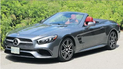  ?? GRAEME FLETCHER ?? Whether the hardtop is up or down, the 2017 Mercedes-Benz SL 450 is a head-turner, thanks to its seductivel­y muscular shape.