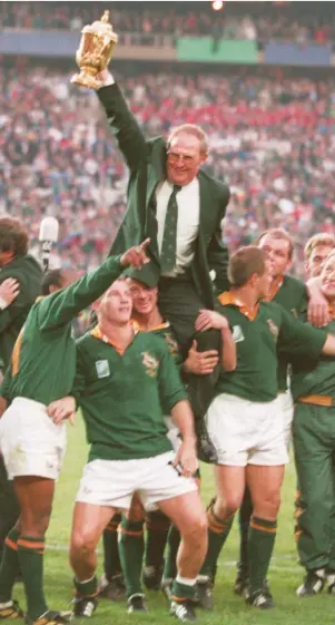  ??  ?? Top of the world: Kitch Christie with his Springbok champions