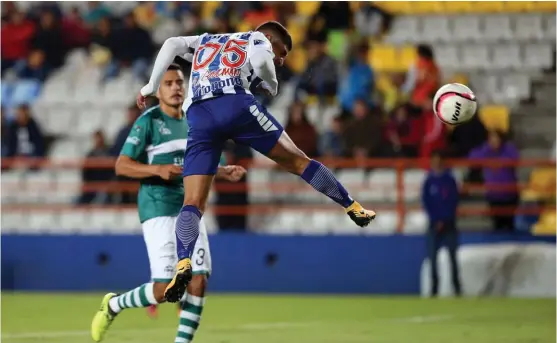  ?? JORGE SÁNCHEZ ?? Víctor Guzmán sigue marcando goles con los Tuzos del Pachuca.