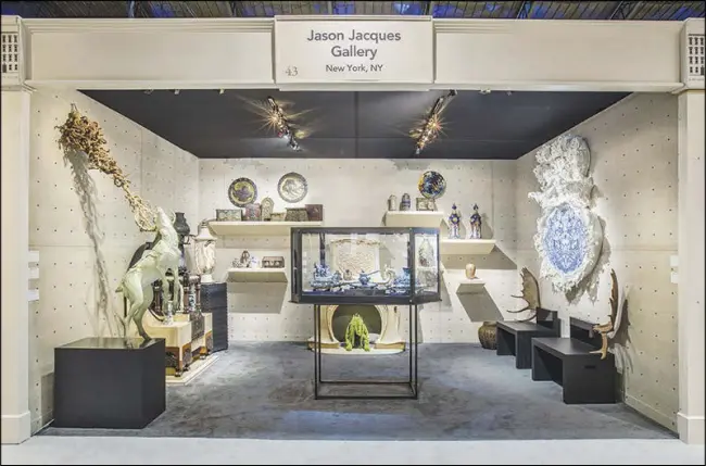 ?? JASON JACQUES GALLERY VIA THE NEW YORK TIMES ?? The Jason Jacques Gallery booth is displayed at the Winter Antiques Show in Manhattan. Since the turn of the 21st century, the value of much 18th and 19th century furniture has plummeted.
