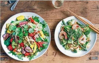  ?? SARAH TUCK ?? Sarah Tuck’s Mexican Beef Salad (left), and Prawn Noodle Salad.