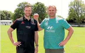  ?? PHOTOSPORT ?? Welsh coaching recruit Mark Jones, left, has quickly been impressed by Crusaders boss Scott Robertson and his systems.