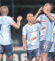  ??  ?? los porteños deberán imponerse en el estadio Cuscatlán. nada está definido