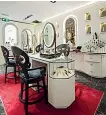  ??  ?? La prima boutique Christian Louboutin Beautè d’Italia all’interno della Rinascente di Roma (Panegrossi\La Presse)