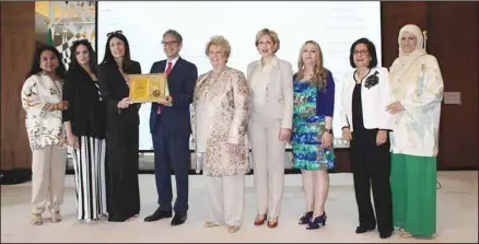  ?? ?? IWG honors H.E. Carlo Baldocci Ambassador of Italy to Kuwait