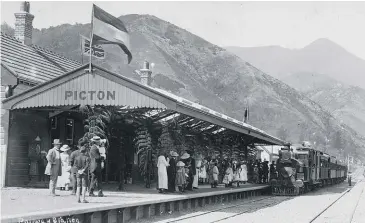 ?? PICTON HISTORICAL SOCIETY ?? The grand opening of the Picton Railway Station in 1914.