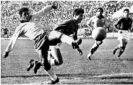  ?? THE HINDU PHOTO LIBRARY ?? Amarildo, who replaced an injured Pele, beats Rojas of Chile to the ball during a Brazil attack. Brazil won 4-2 to go through to meet Czechoslov­akia in the final.
