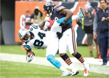  ?? | GETTY IMAGES ( TOP), AP ?? Quintin Demps ( top, right) might have a sweet contract, but he’s not Adrian Amos ( bottom, right).