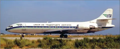  ?? dr/Coll. JaCques Guillem ?? UTA exploita deux
Caravelle 10R (10B1R) de février 1966 à août 1975, l’une pour Ouagadougo­u, Bobo-Dioulasso, Abidjan et Bamako au départ du Bourget, l’autre desservant Sydney, Nadi (aux Fidgi) et Auckland au départ de Nouméa.
Ici la F-BNRB de passage à Palma en mai 1971.